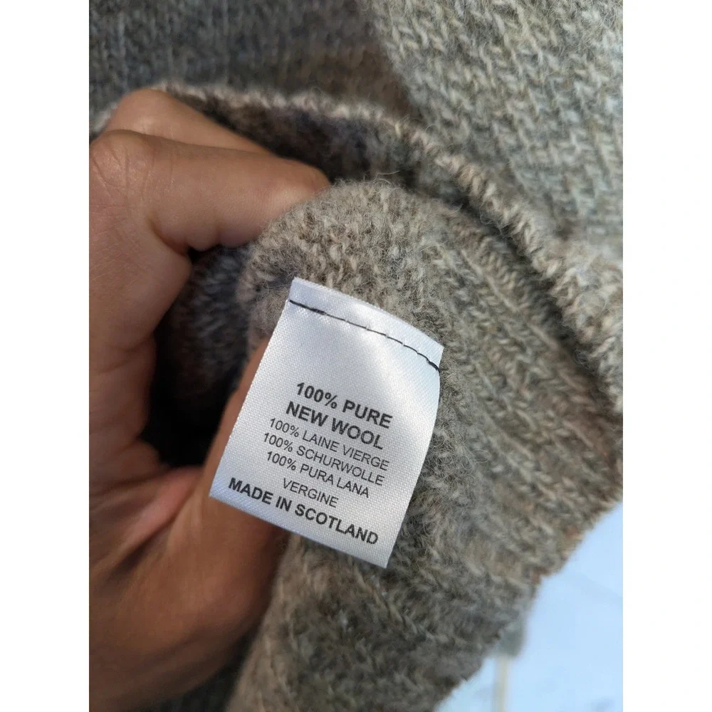 NWT Tough Boot Company Men's Cardigan Sweater L 100% Wool Made in Scotland‎